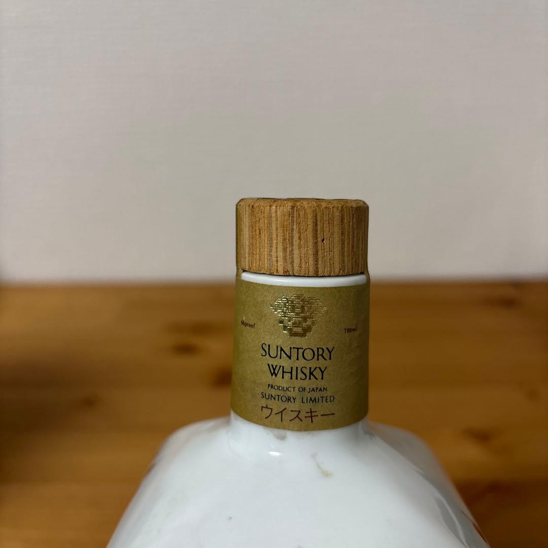 サントリーウイスキーエクセレンス 有田焼 錦菊梅竹文 陶器ボトル 特級 未開栓