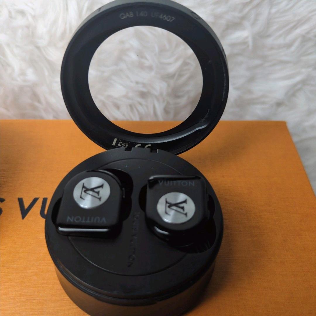 Louis Vuitton ルイヴィトン ホライゾンワイヤレス イヤホン　付属品