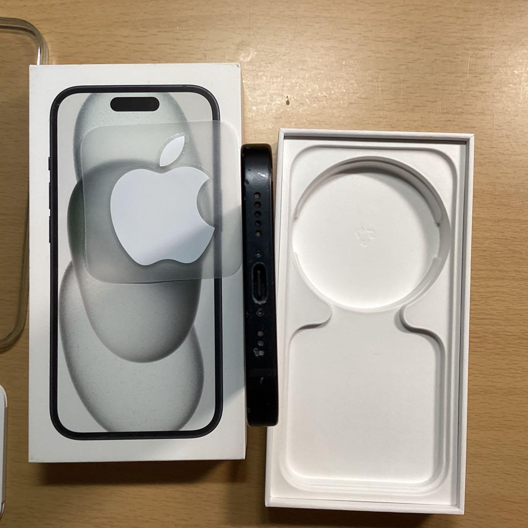 iPhone 15 256GBブラック ケース付き
