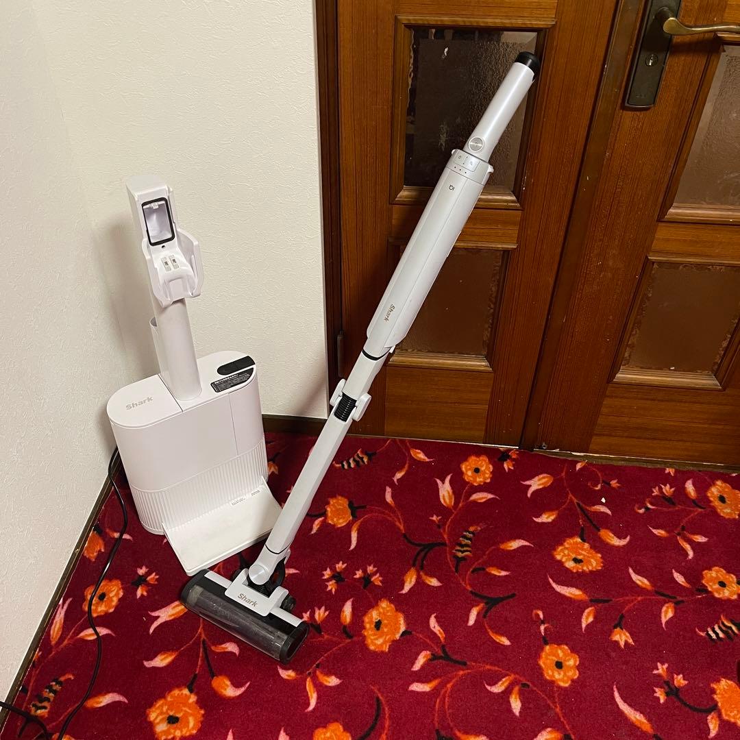 シャーク　スティッククリーナー　【LC351JWH】 動作確認済み