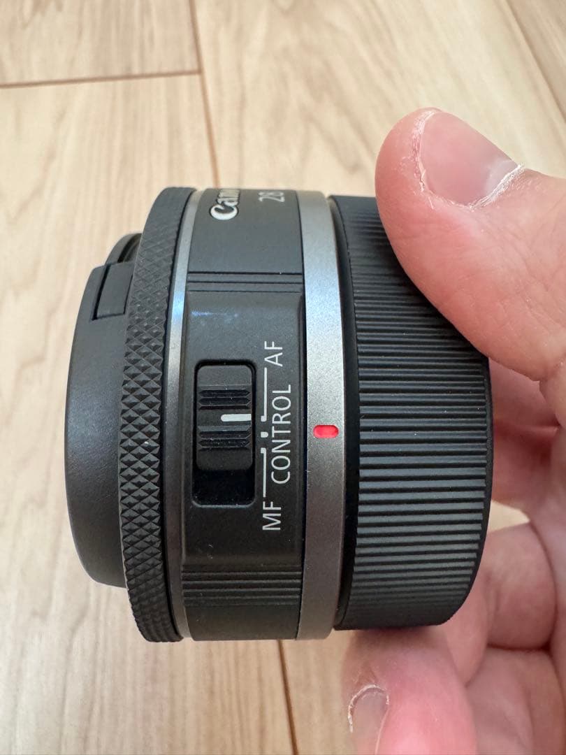 Canon RF 28mm f/2.8 STM レンズ