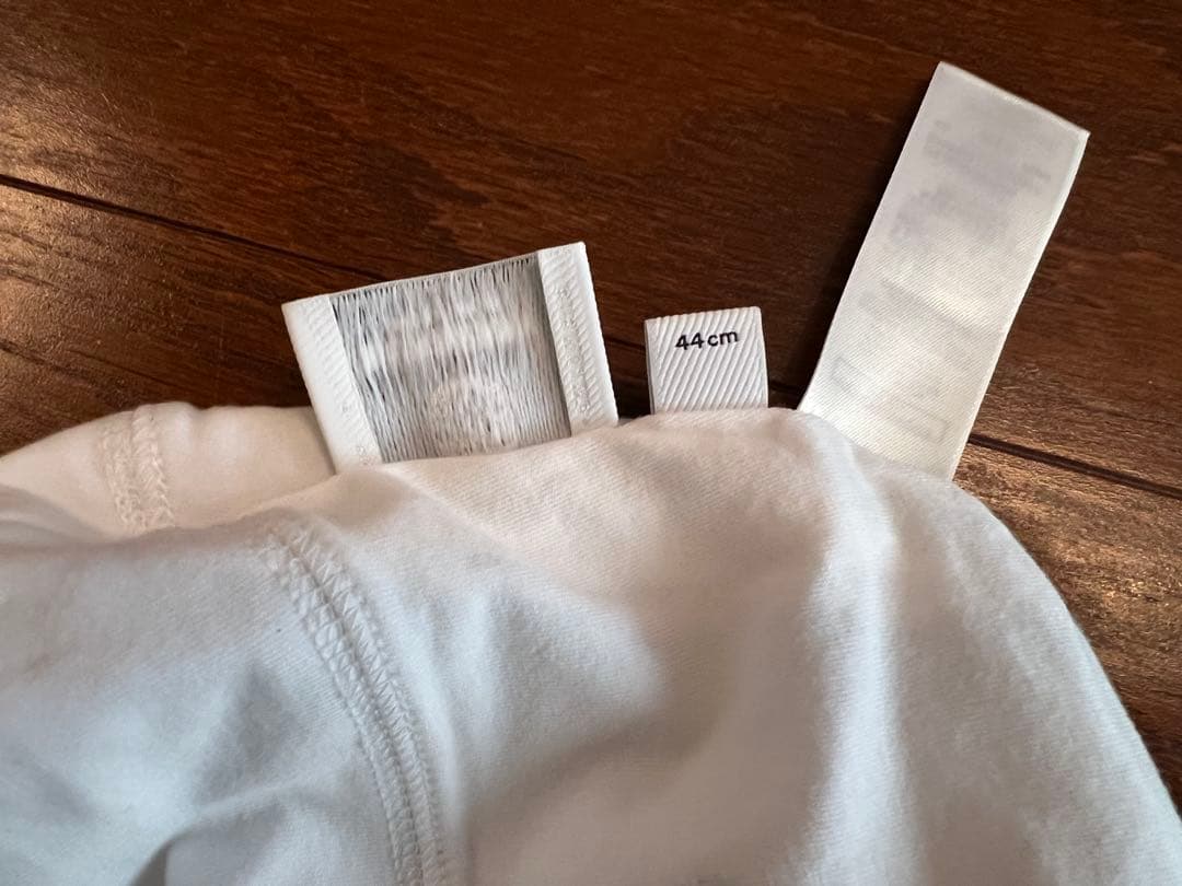 BURBERRY ホワイトロンパース　3M　帽子セット