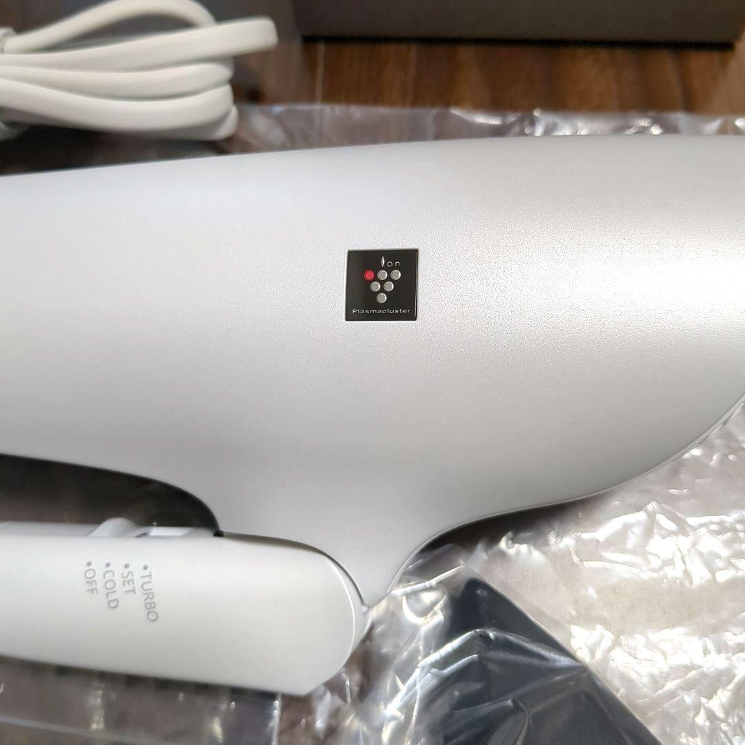 シャープ ドライヤー プラズマクラスター IB-P602-W ホワイト