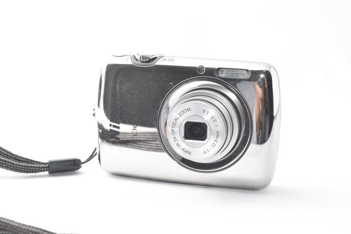 Nikon ニコン COOLPIX S01 シルバー 鏡面