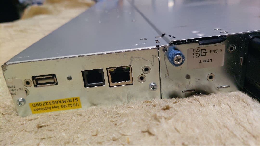 HP/テープオートローダー StorageWorks 1/8 G2