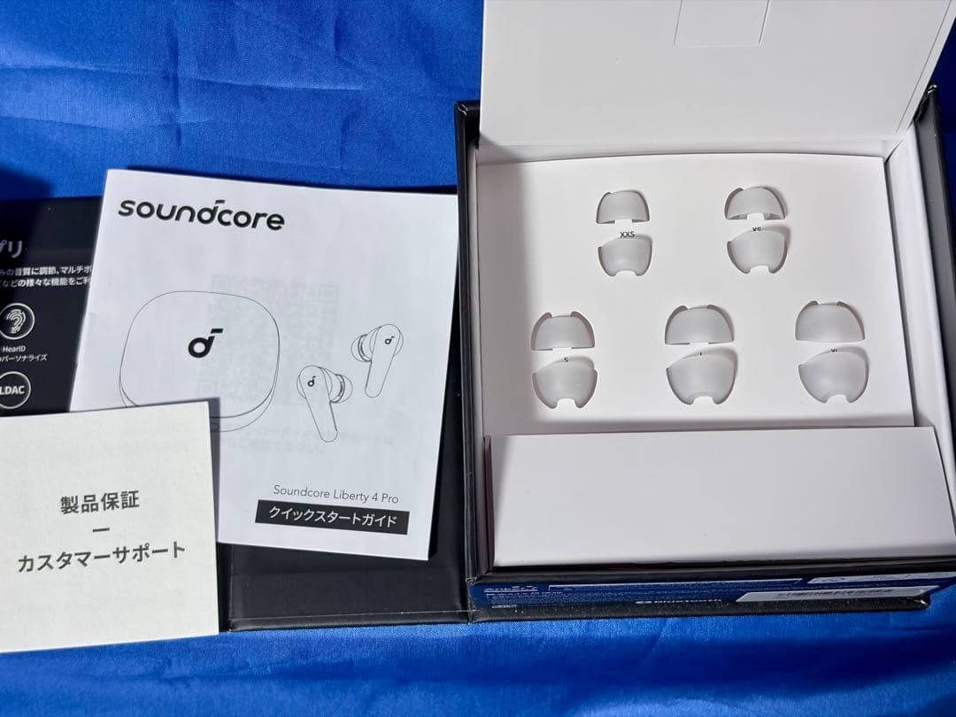 美品 Anker Soundcore Liberty 4 Pro ホワイト