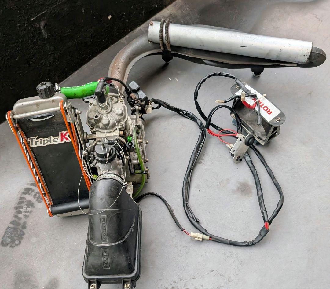 ROTAXMAX seniorLightsエンジンコンプリート