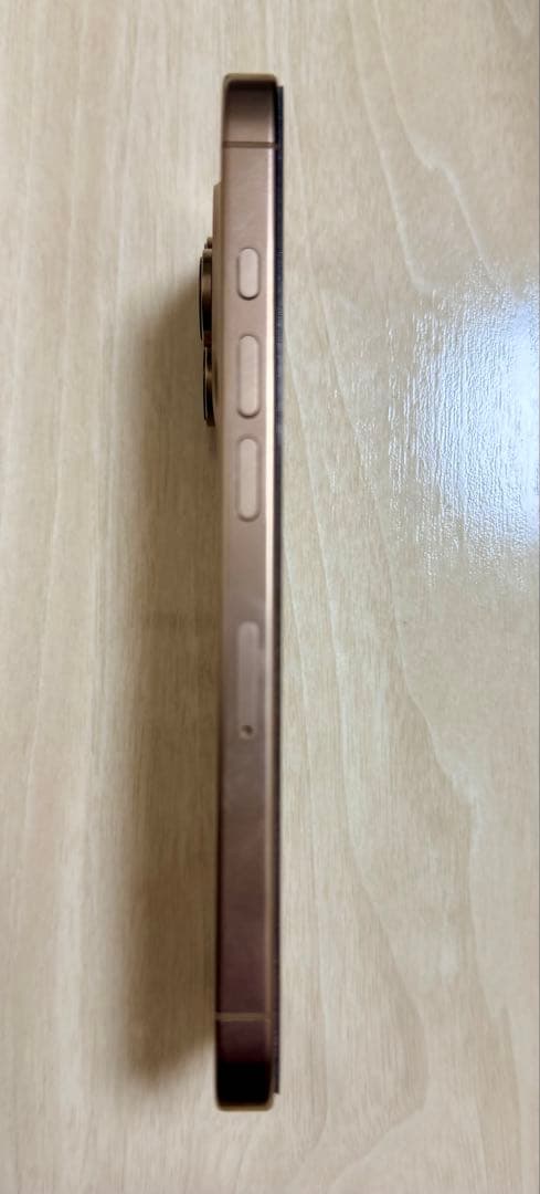 iPhone 16 Pro 256GB デザートチタニウム 美品