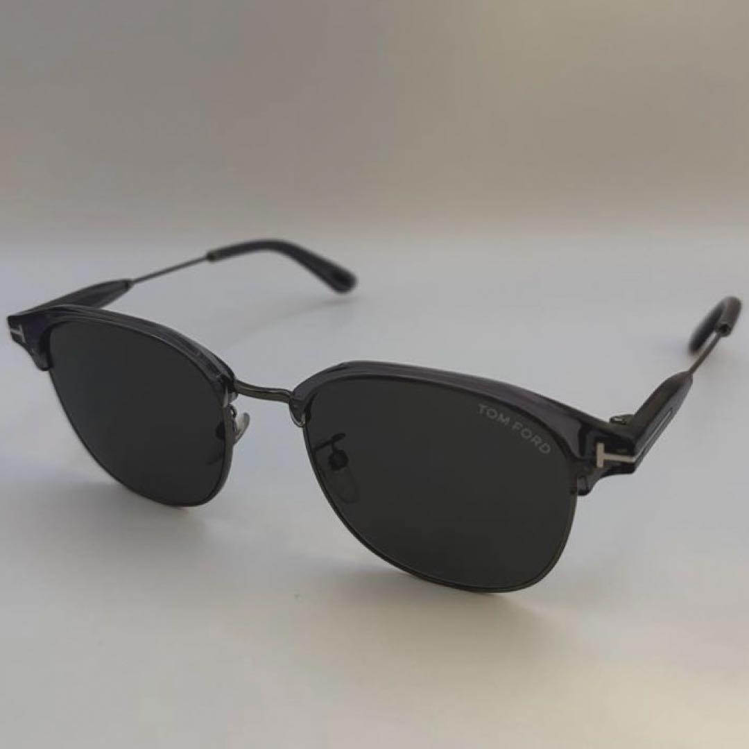 美品！TOM FORD トムフォード サングラス TF890-K クリアグレー