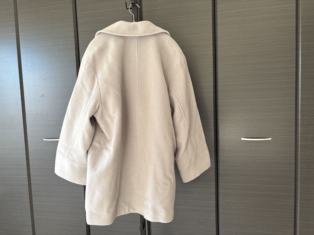 NATURAL BEAUTY BASIC ダブルブレストフォルムミドルコート