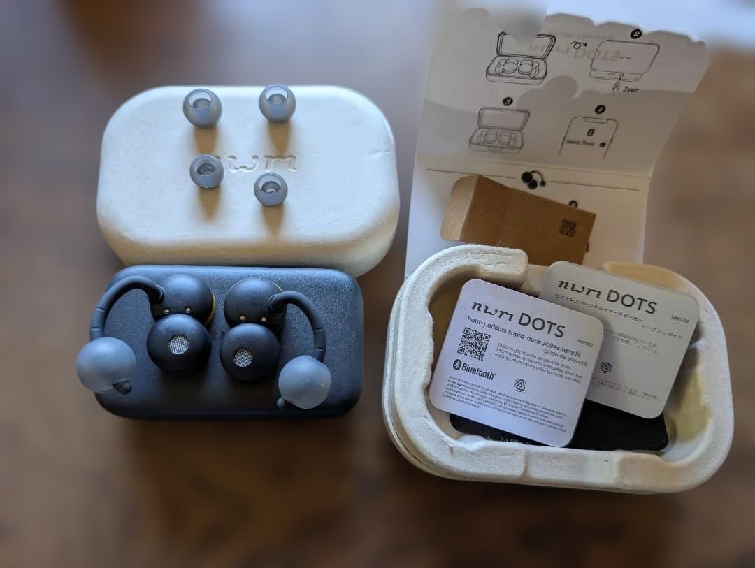 nwm DOTS ワイヤレスイヤホン (イエロー)