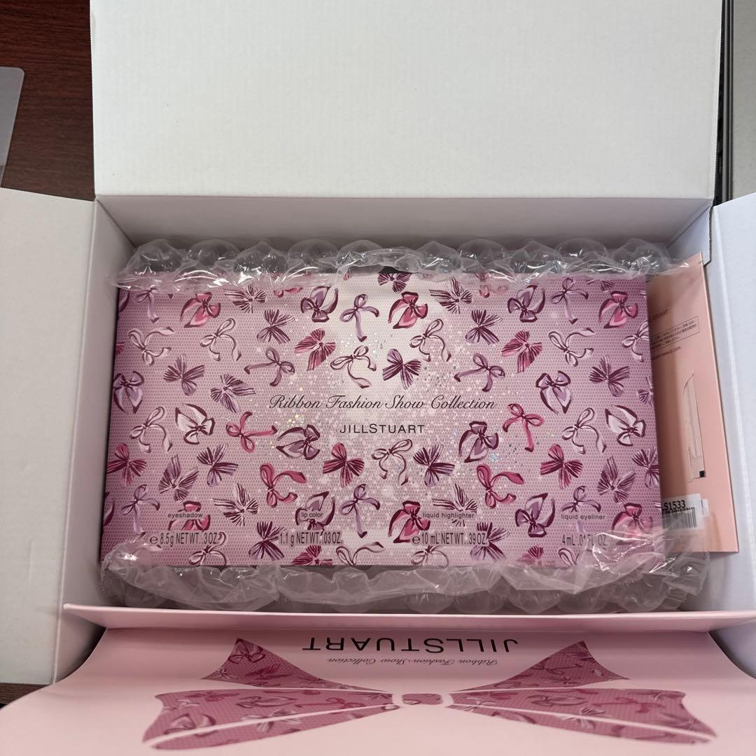 【新品未開封】ジルスチュアート　クリスマスコフレ 2025