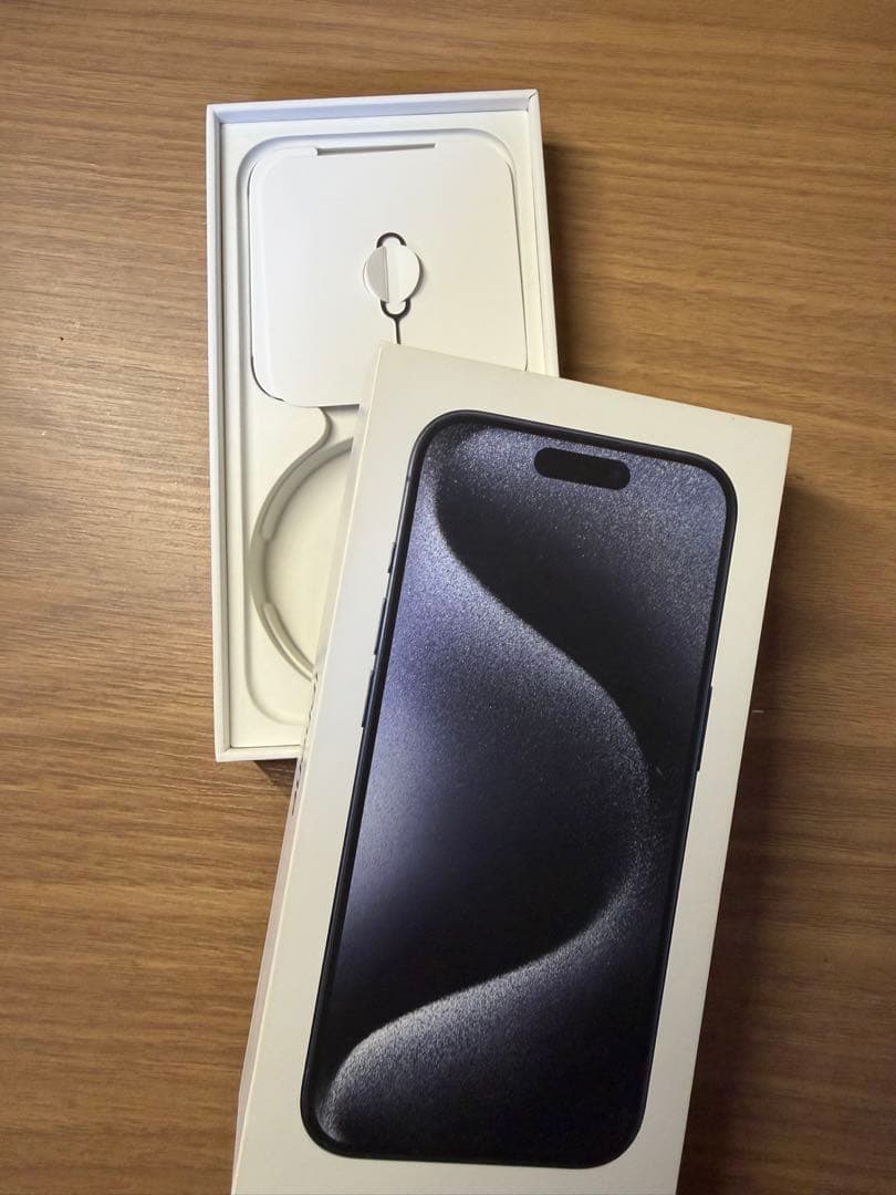 スマートフォン本体 iPhone15pro 256GB