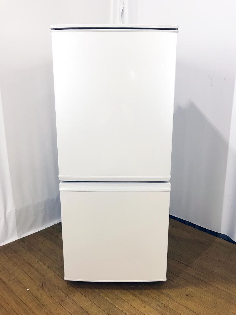 送料無料！SHARP 137L 冷蔵庫【SJ-D14A-W】