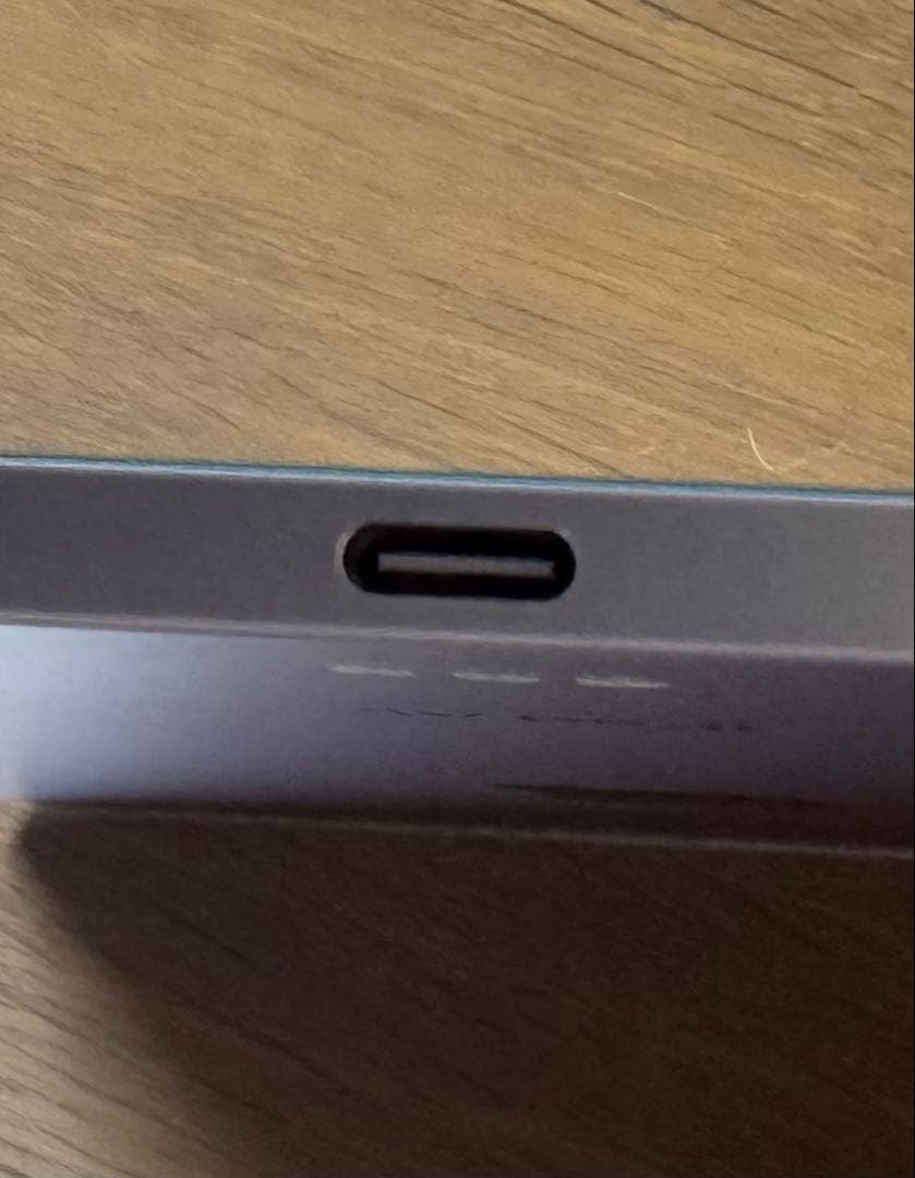 iPad Air6 11inch M2 Wi-Fi ２５６GB　純正フォリオ付き