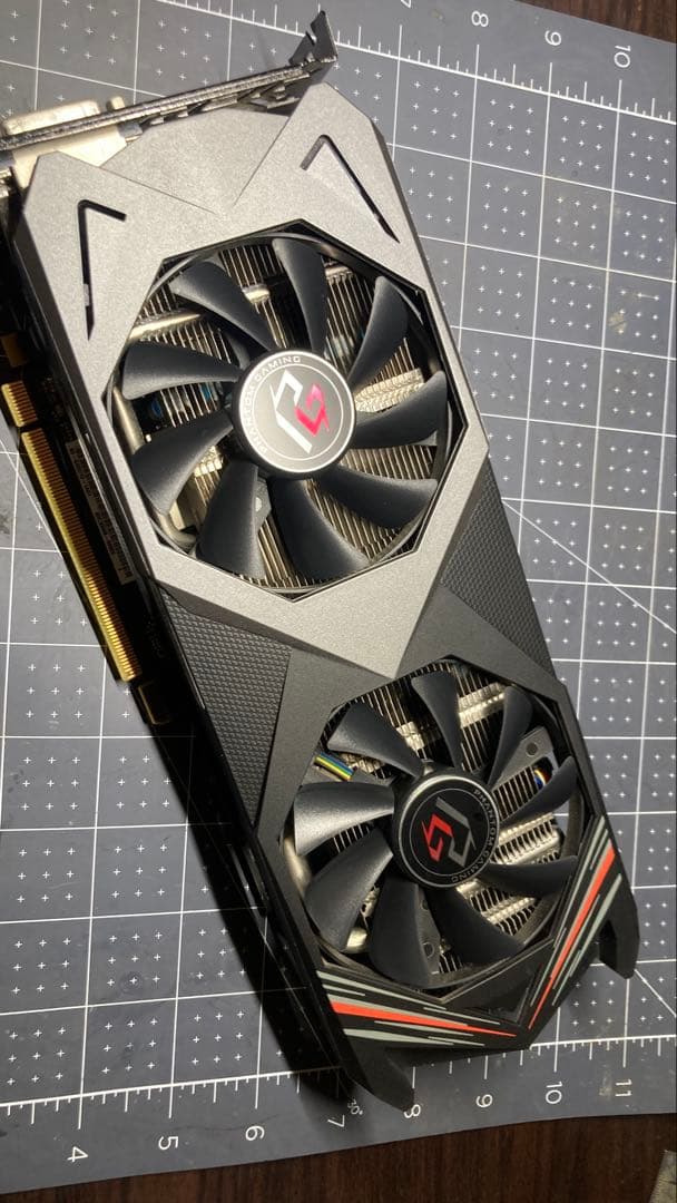 ASRock デュアルファングラフィックボード　RADEON RX590 8GB