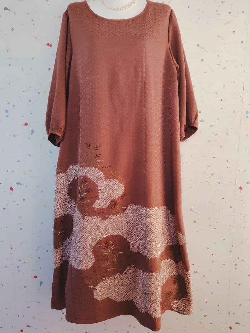 身幅53【紋付き-紗綾形地紋ワンピース】着物リメイク