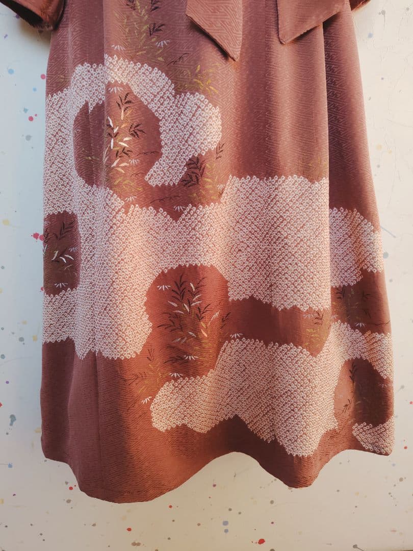 身幅53【紋付き-紗綾形地紋ワンピース】着物リメイク