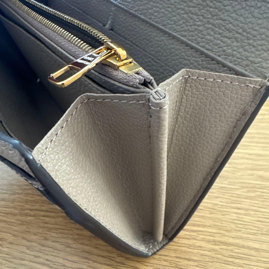 Louis Vuitton ポルトフォイユサラ　長財布