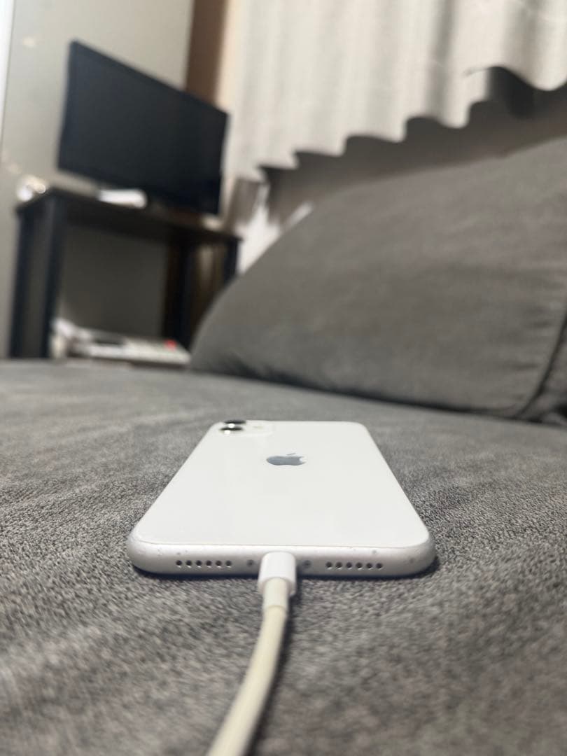 Apple iPhone 11本体 64GB