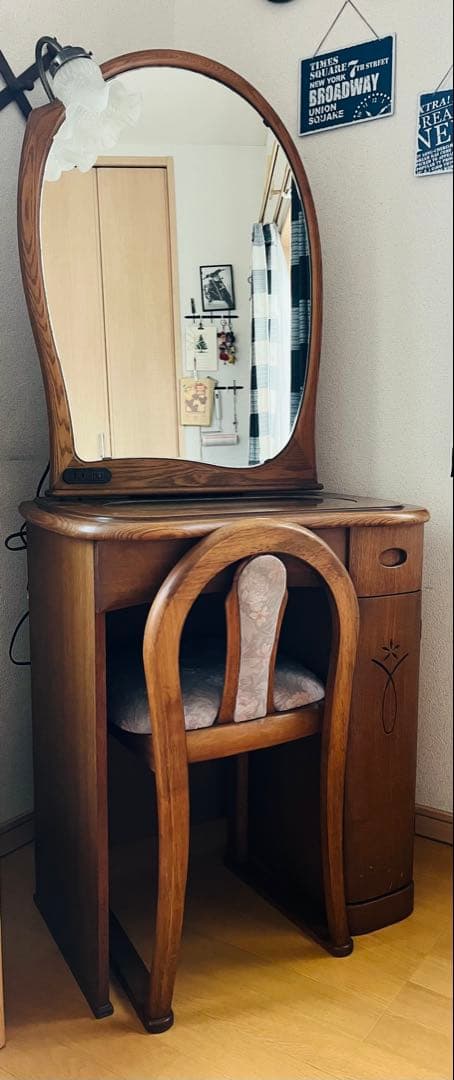 アンティーク調 ミラー付きドレッサー