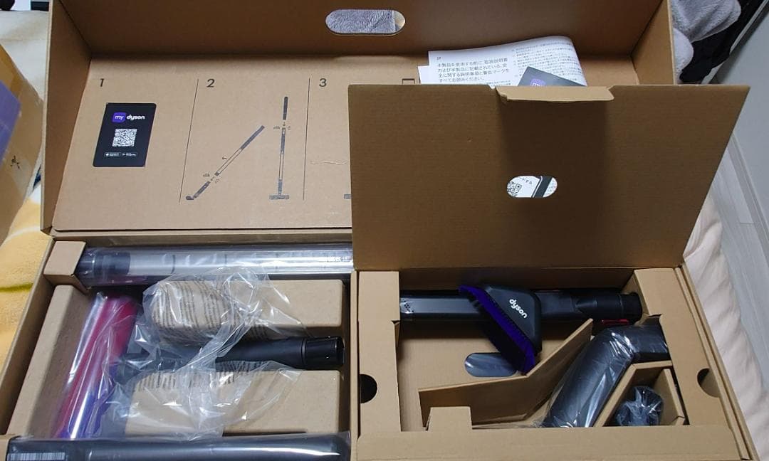 ダイソン掃除機 コードレス (ペンシルバック フラフィ　SV50 FF