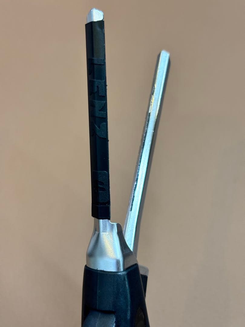 LENZ α-4Gレンツアイロン 5角 4ミリ　理容アイロン　ラバー新品