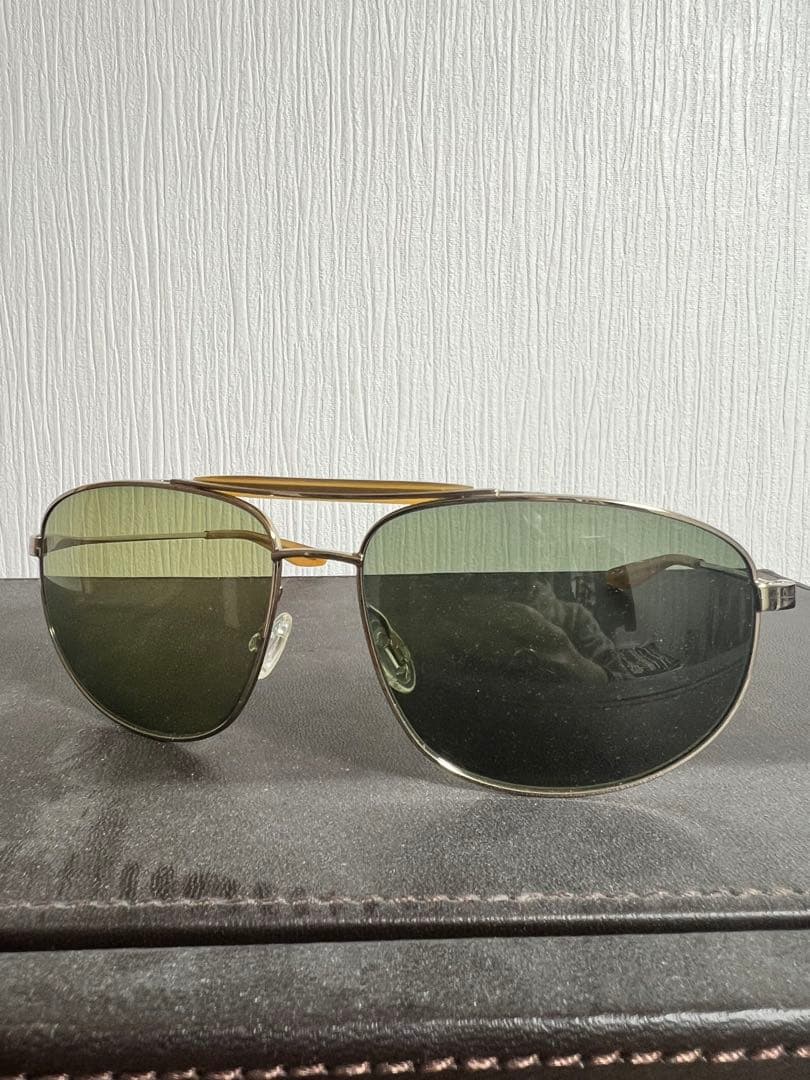 ブラピ同型同色　バートンペレイラサングラス