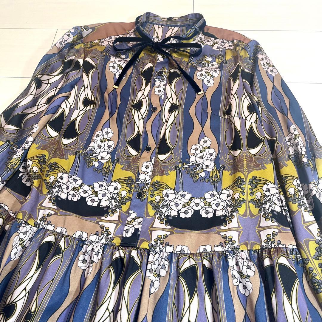 美品 グレースコンチネンタル　ヌーボープリントティアードワンピース