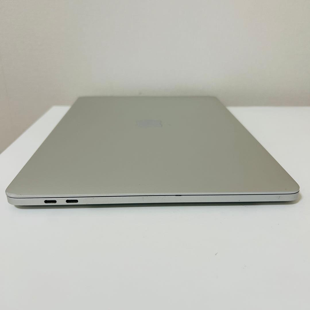 【傷なし】MacBook Pro 13インチ 2018購入Touch Bar搭載