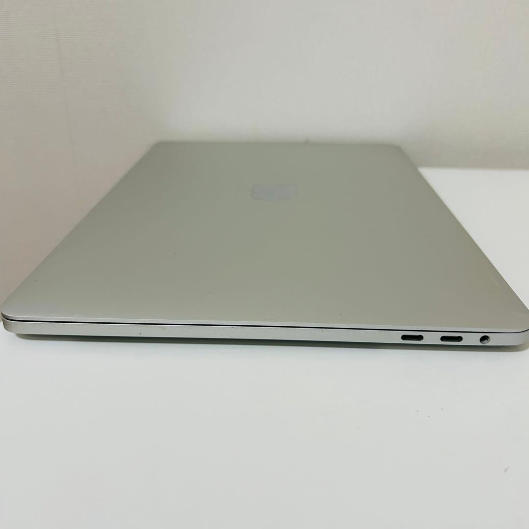 【傷なし】MacBook Pro 13インチ 2018購入Touch Bar搭載