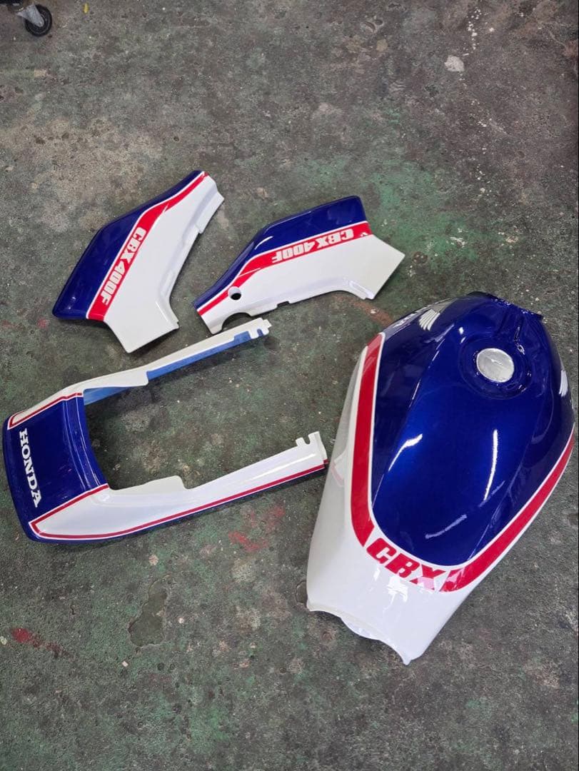 k*n様 CBX400F青白1型外装ストック品コミネイノウエレア物希少