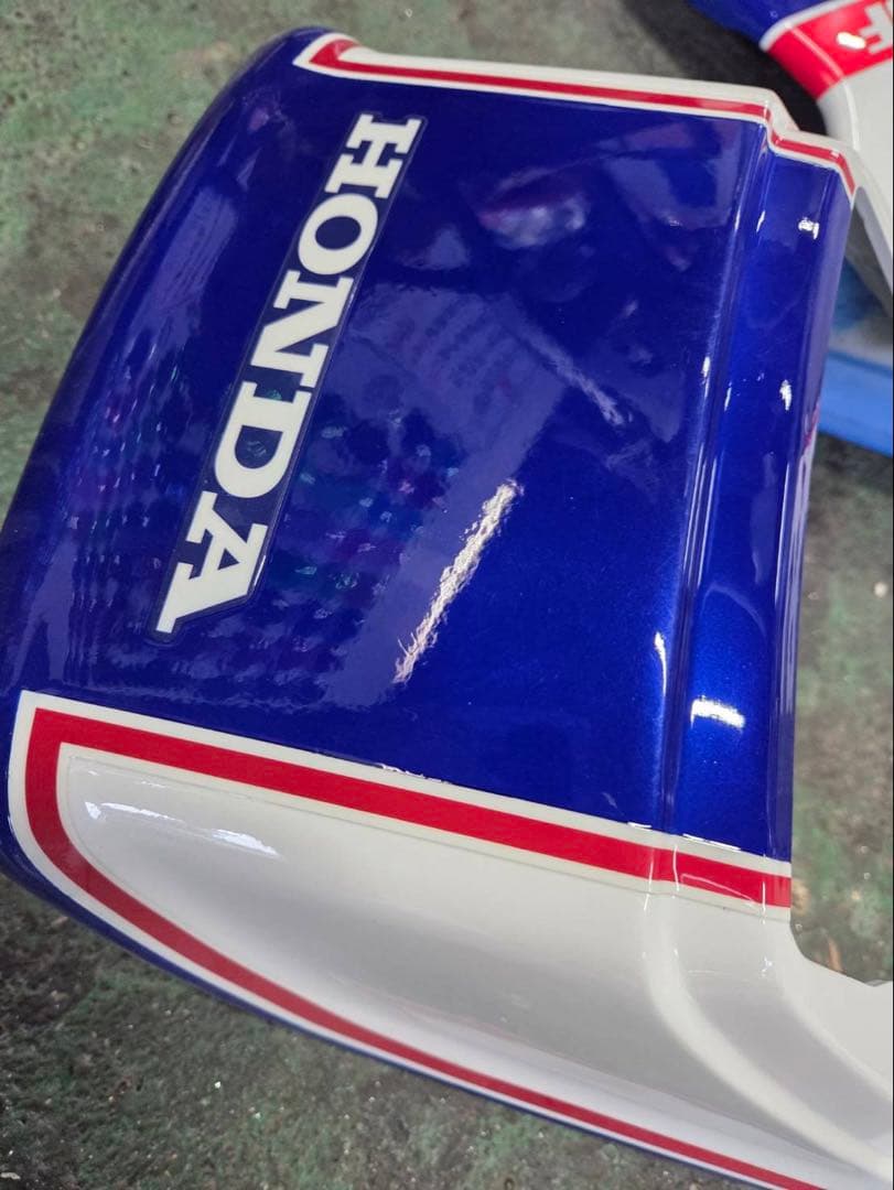 k*n様 CBX400F青白1型外装ストック品コミネイノウエレア物希少