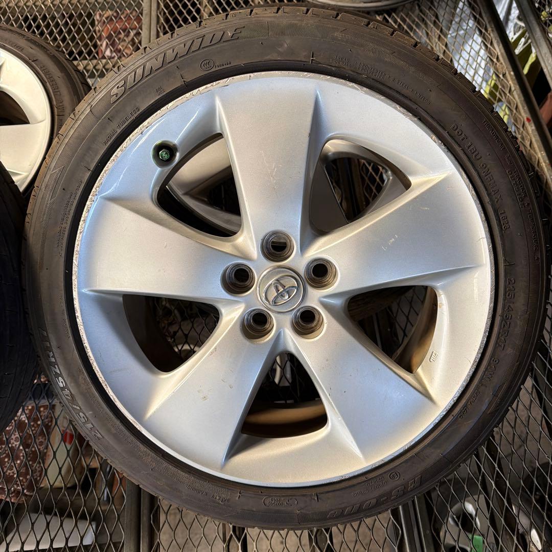 トヨタ　30プリウス純正17インチ タイヤ・ホイールセット 215/45R17