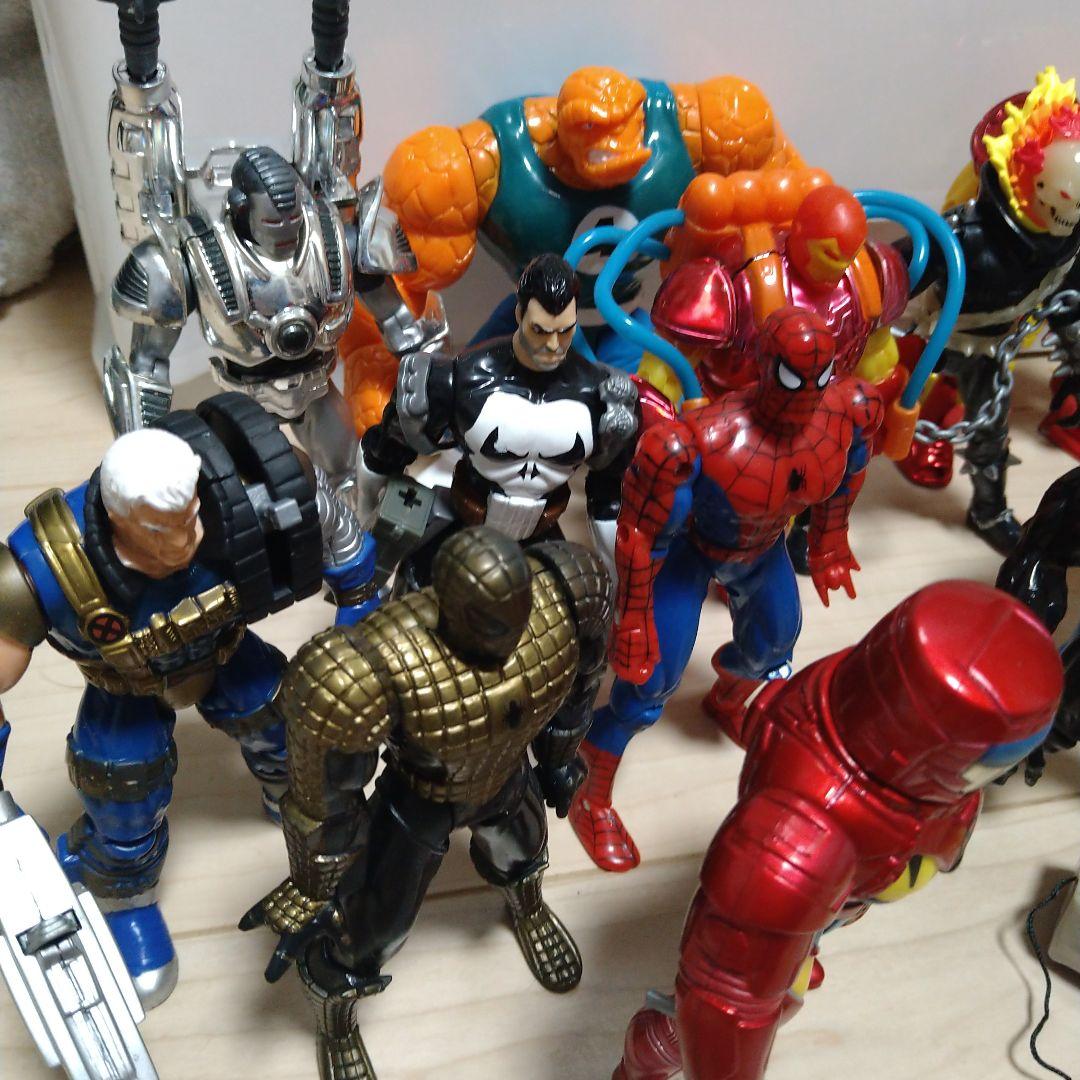 トイビズ　マーベル　フィギュア　セット