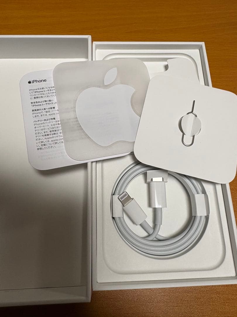 iPhone 12 64GB ブラック SIMロックなし iFaceケース付き