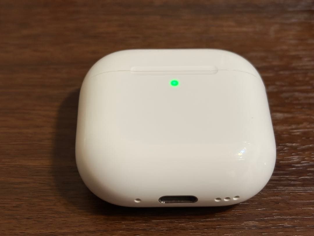 AirPods 4 本体 ノイズキャンセリング