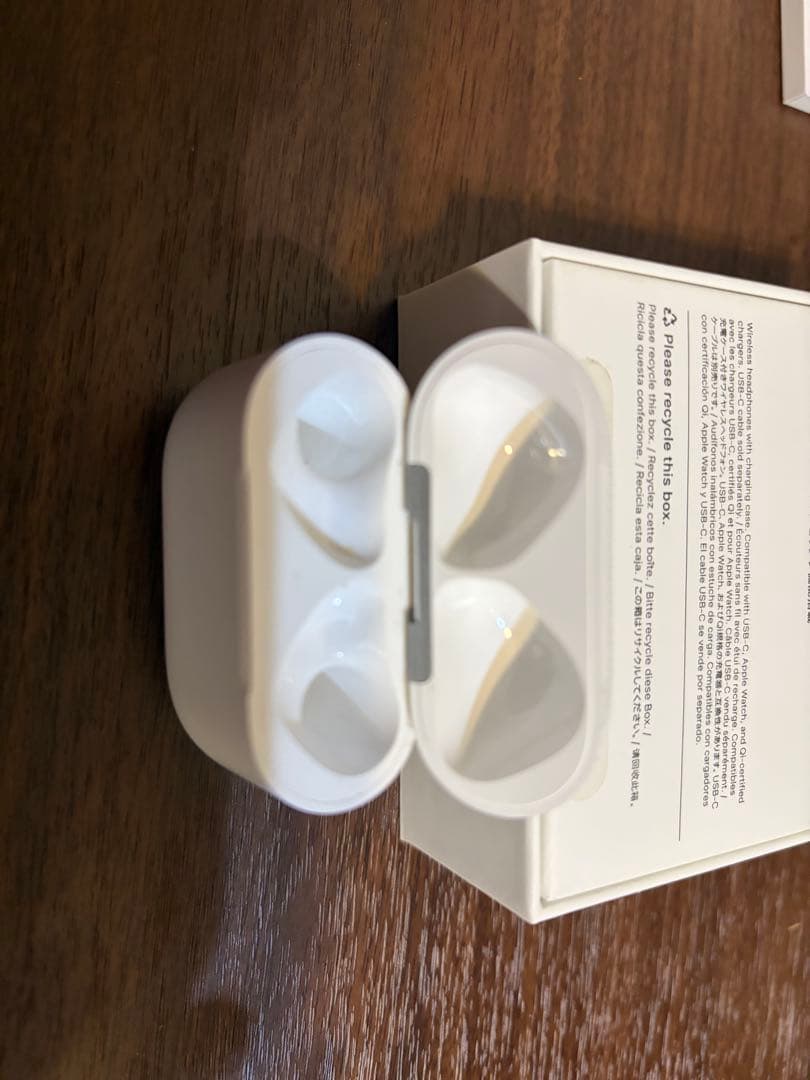 AirPods 4 本体 ノイズキャンセリング