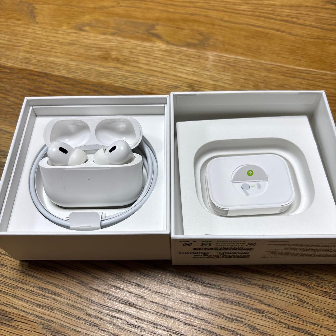 ほ*む様 AirPods Pro(第二世代)/lightening端子