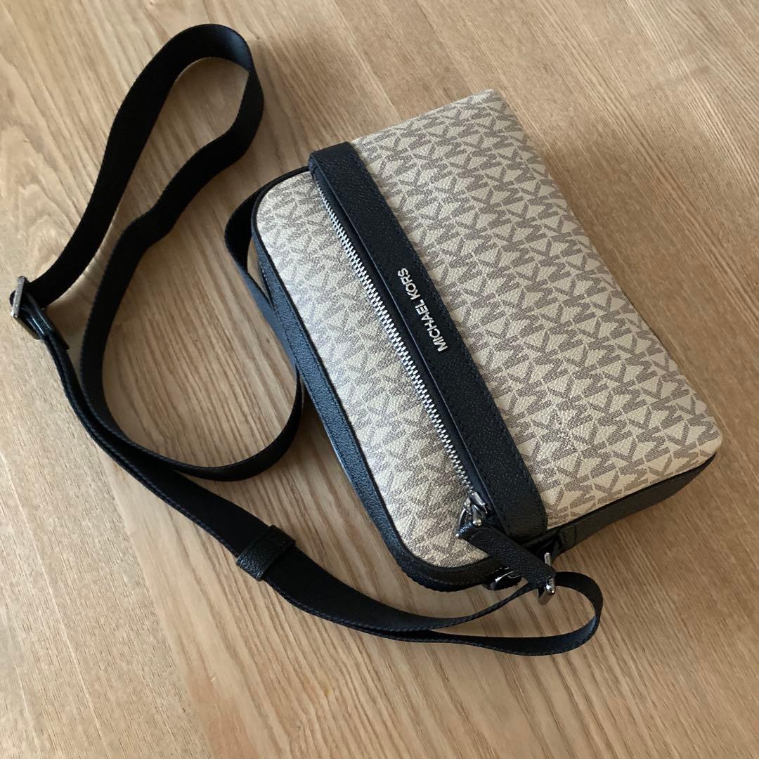 極美品♡マイケルコース♡ショルダーバッグ♡クロスボディ♡ベージュ×ブラック