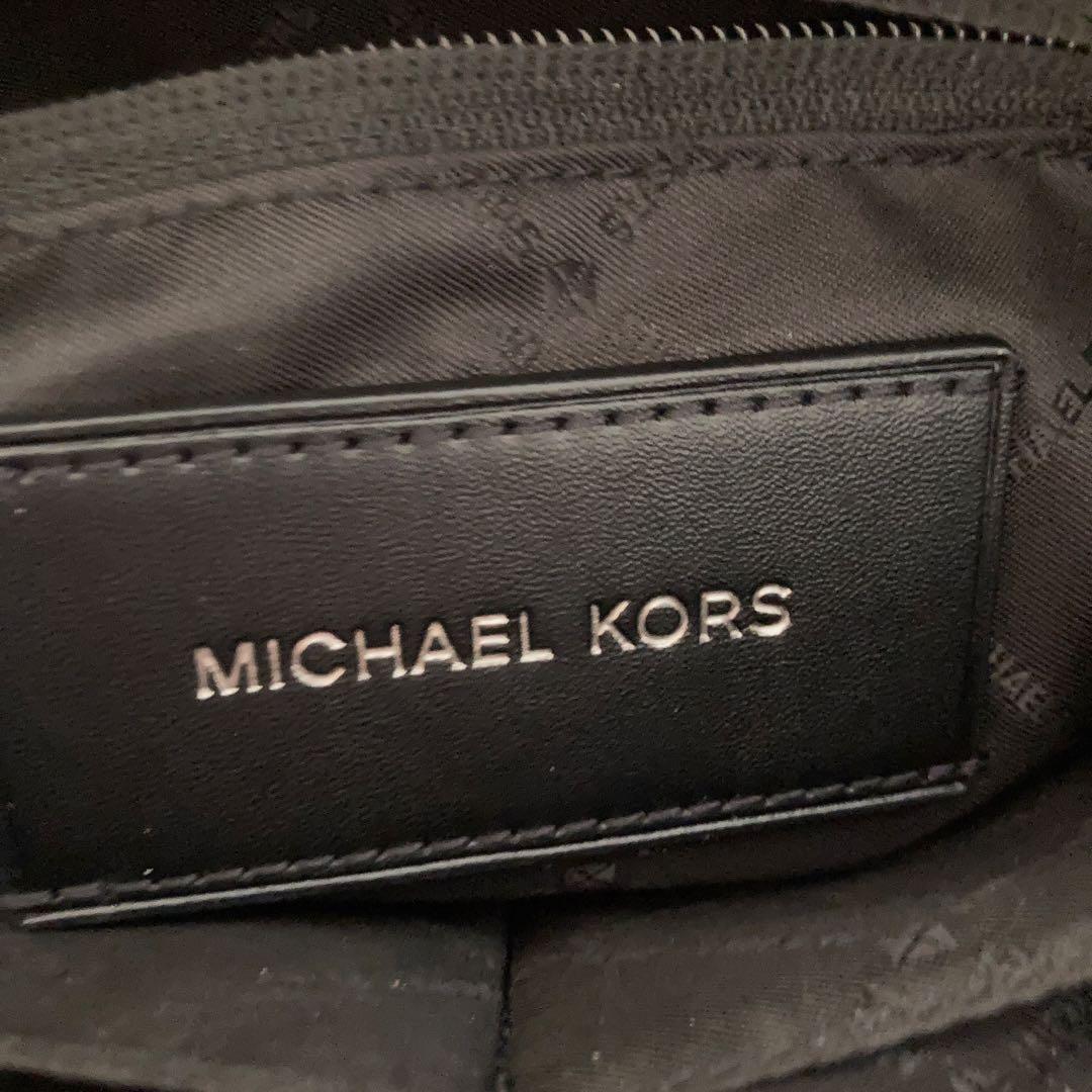 極美品♡マイケルコース♡ショルダーバッグ♡クロスボディ♡ベージュ×ブラック