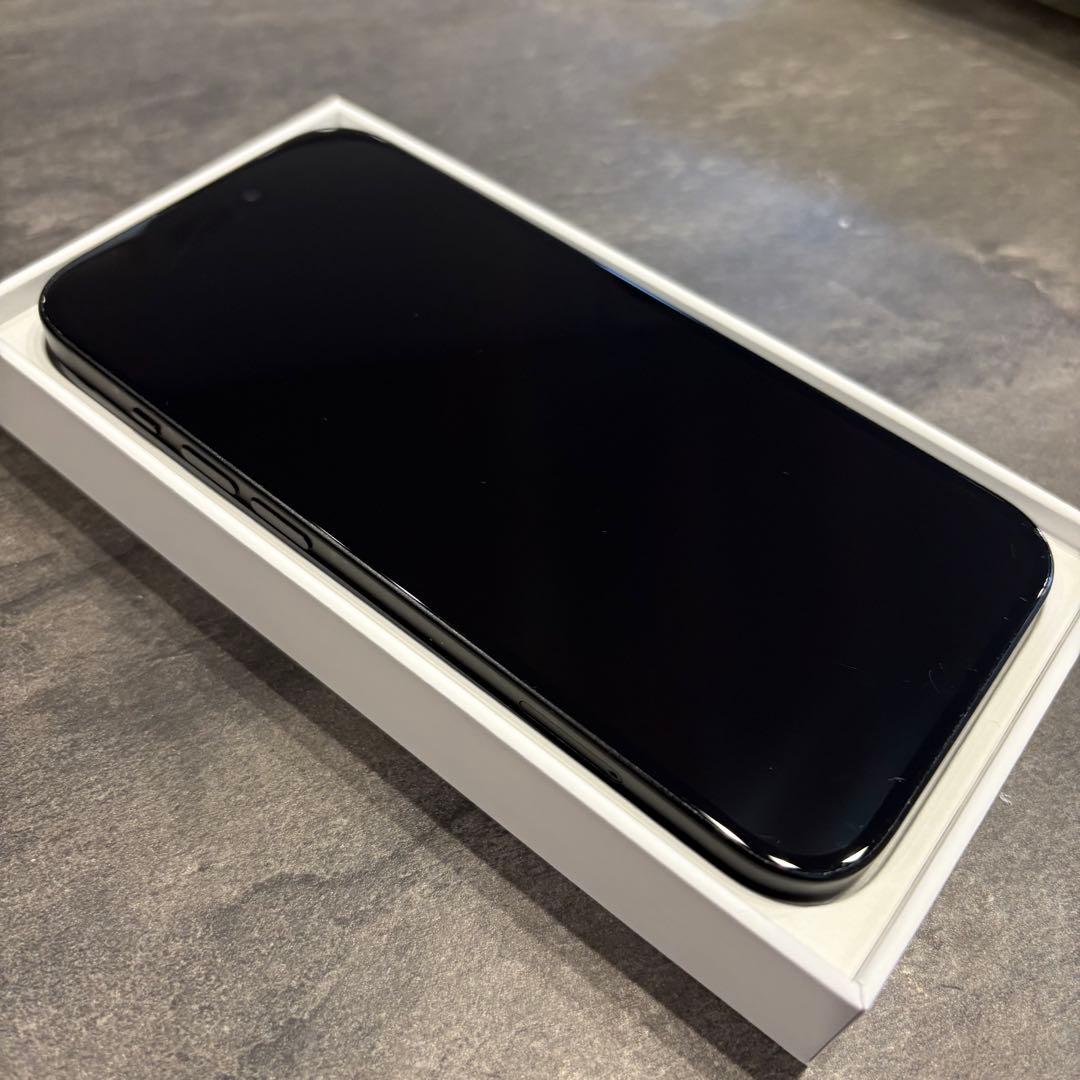 【おまけ付】iPhone15 256GB ブラック