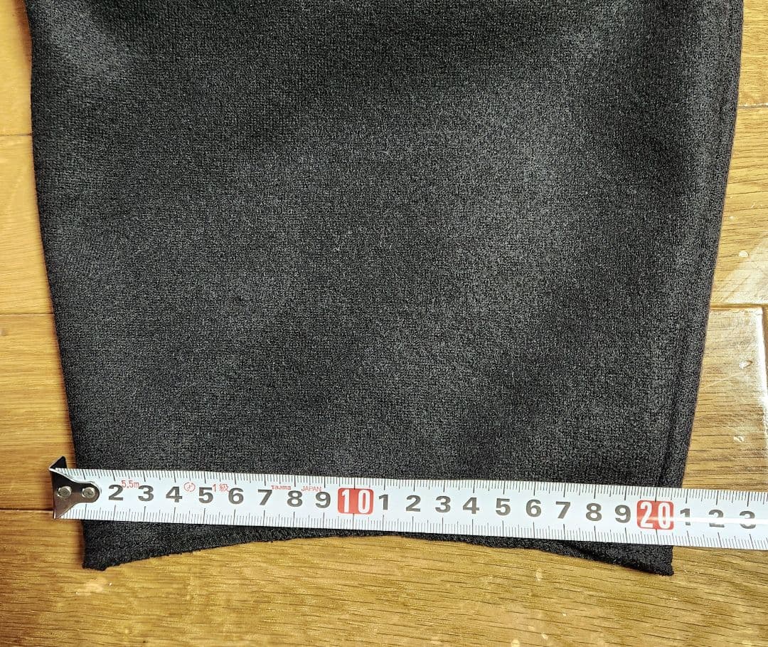 モナリザ　バルーンパンツ　圧縮ウールニット黒