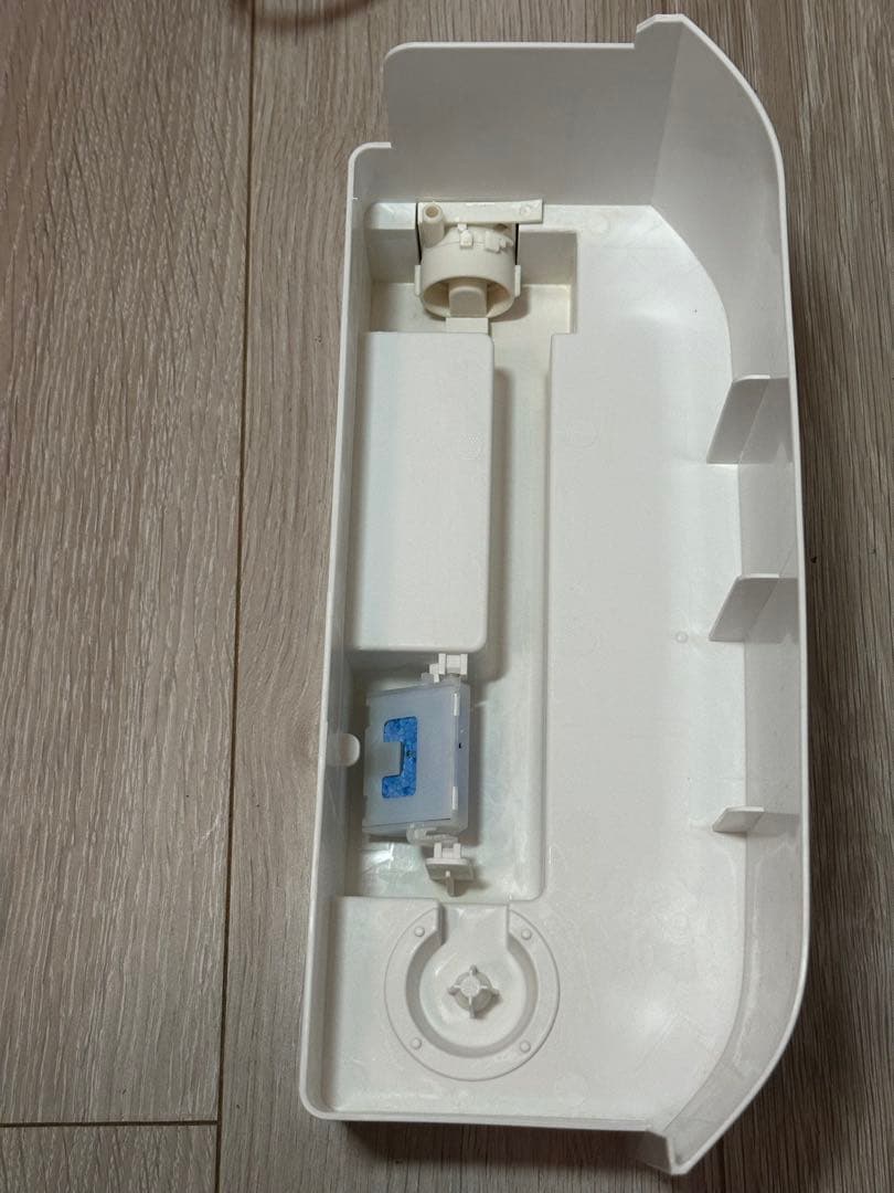 SHARP HX-PK12-W 加湿セラミックファンヒーター（2022年製）