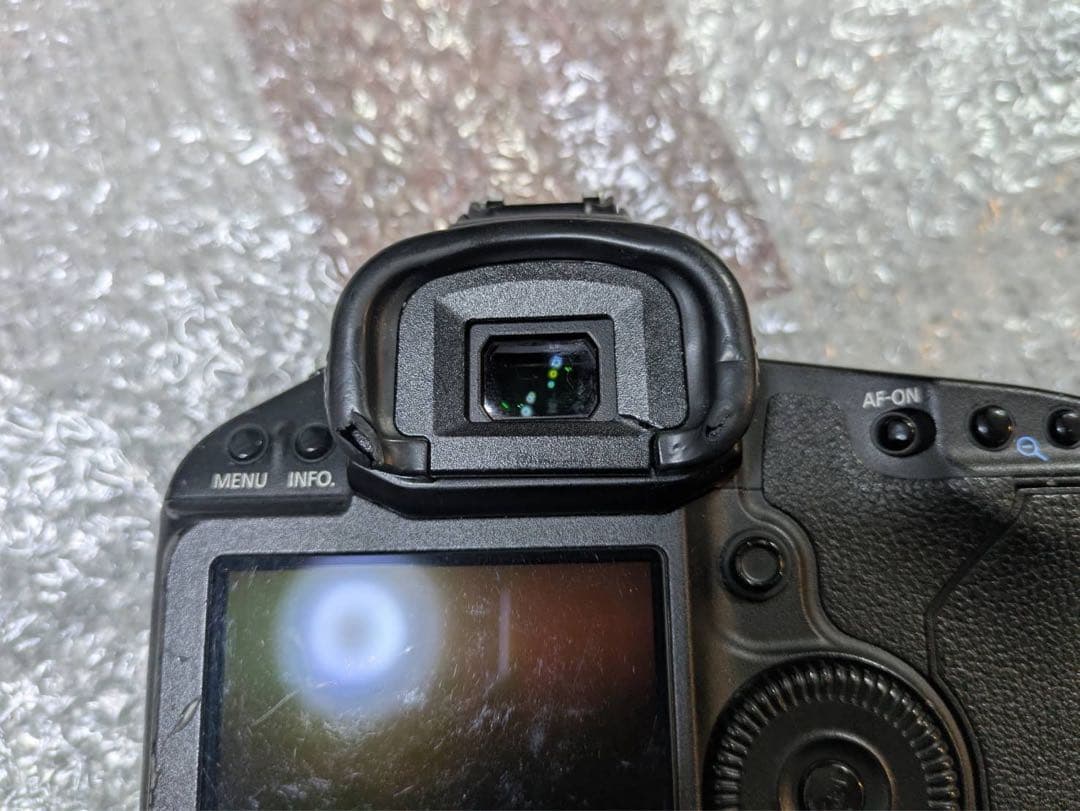 【値下げ】canon キヤノン EOS 1D Mark Ⅳ