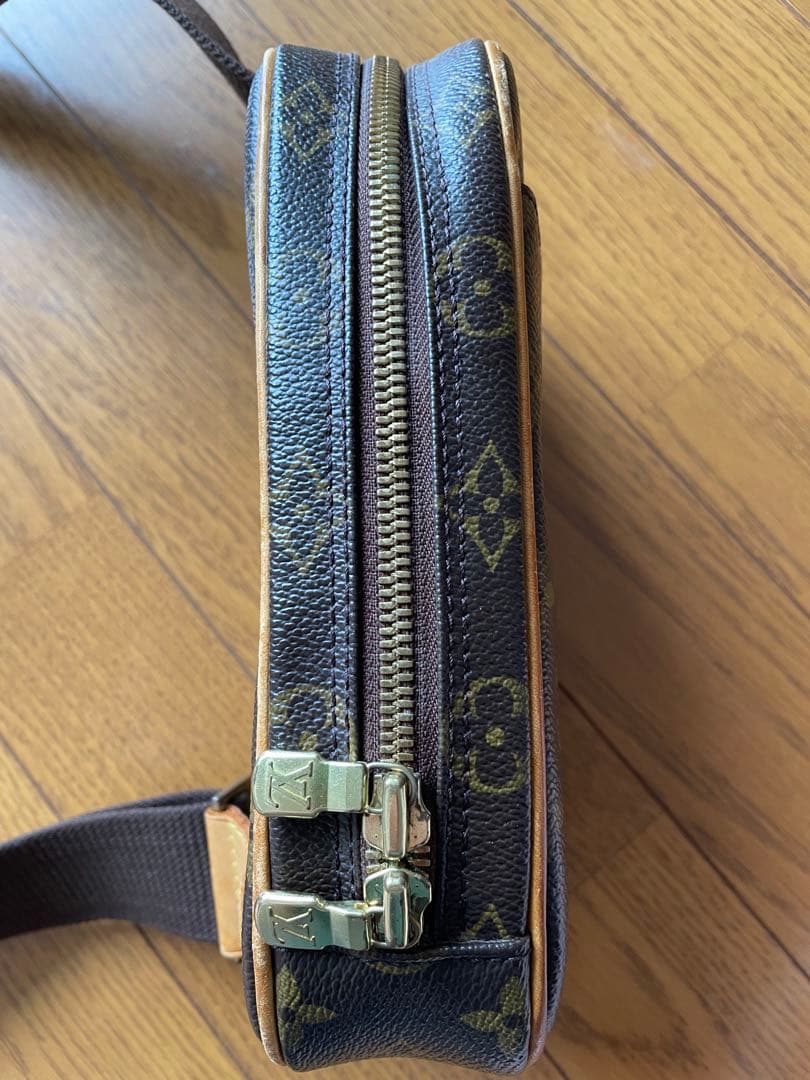 と*も様 ルイヴィトンガンジュ