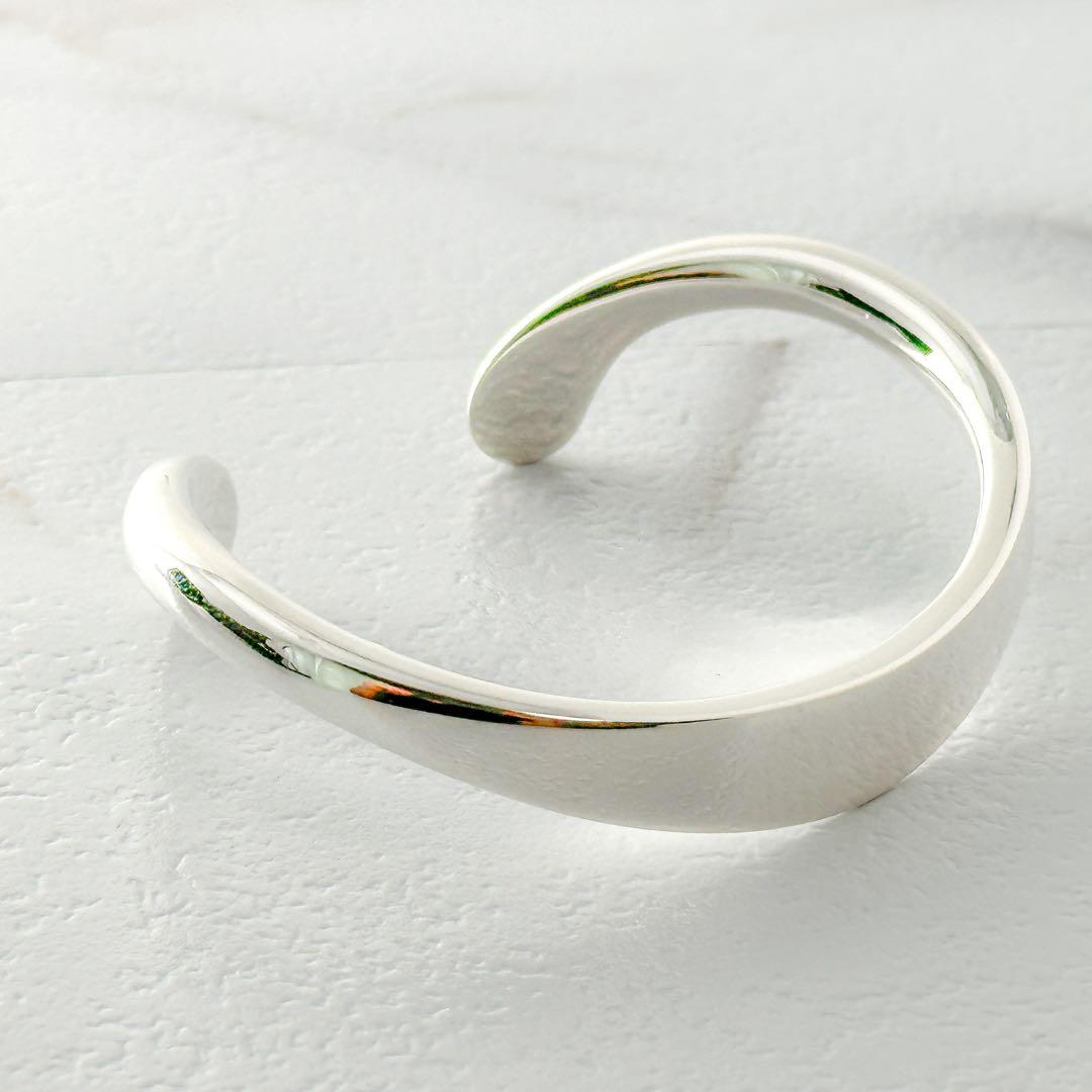 美品　 　バングル　９A　シルバー　925