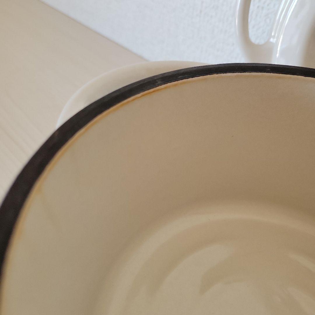 バーミキュラ　　　　　　　　　　オーブンポット14㎝鍋敷き付き