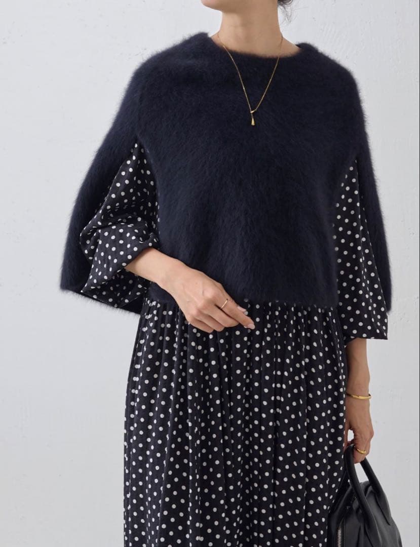 BEARDSLEY ファーニットポンチョ