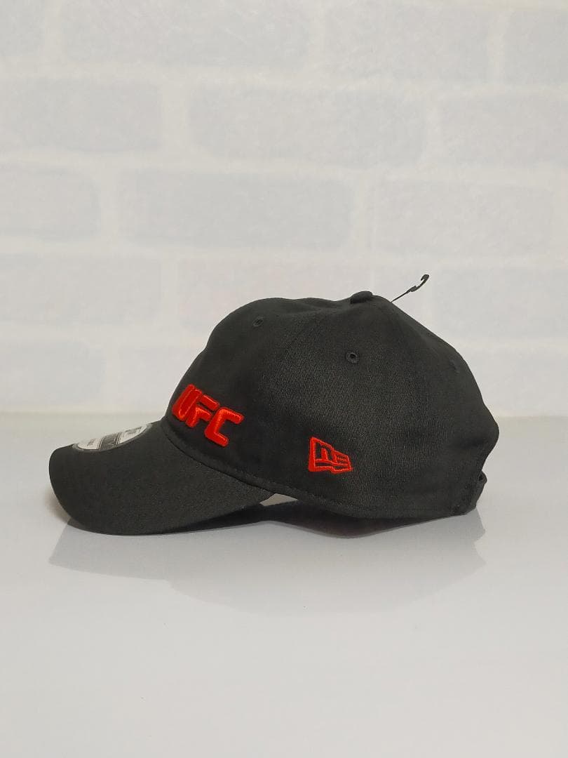 ニューエラ×UFC　9TWENTY　ブラックボディ＆レッドロゴ　残1点
